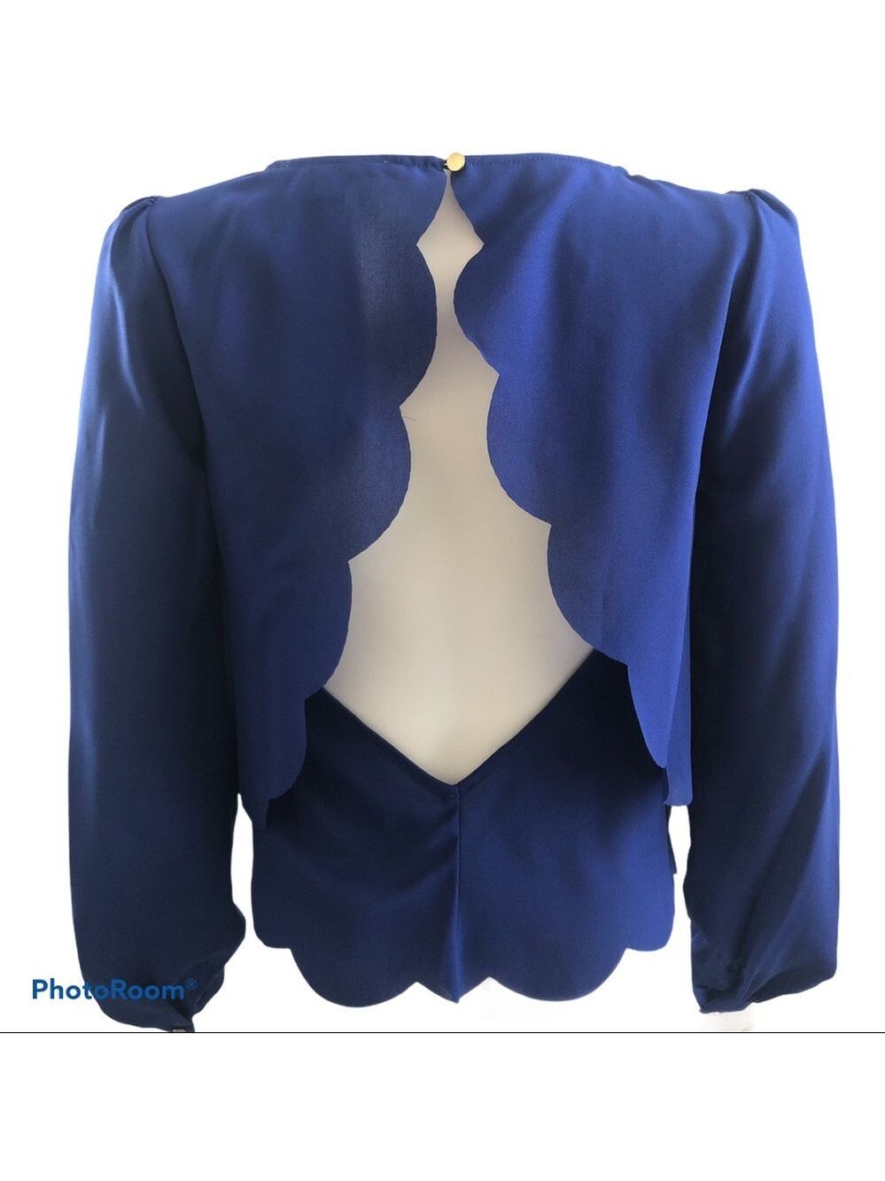 $10 SALE Guess Scalloped Hem Open Back Long Sleeve Top XS - Picture 8 of 8